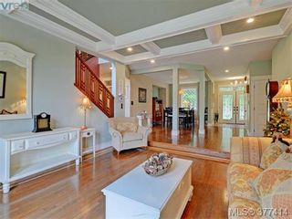 Photo 3: 614 Southwood Dr in VICTORIA: Hi Western Highlands House for sale (Highlands)  : MLS®# 757801