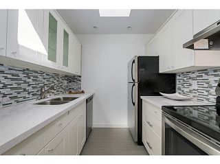 Photo 6: 407 1147 NELSON Street in Vancouver: West End VW Condo for sale in "The Somerset" (Vancouver West)  : MLS®# V1074835