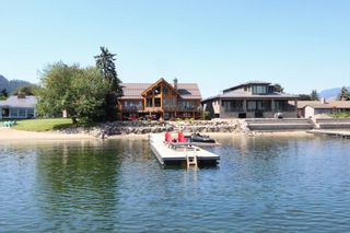 Photo 4: 351 Lakeshore Drive in Chase: Little Shuswap Lake House for sale : MLS®# 177533