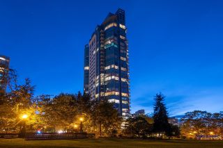 Photo 2: 1802 323 JERVIS Street in Vancouver: Coal Harbour Condo for sale in "ESCALA" (Vancouver West)  : MLS®# R2744714