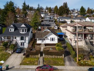 Photo 1: 525 AMESS Street in New Westminster: The Heights NW House for sale : MLS®# R2759950