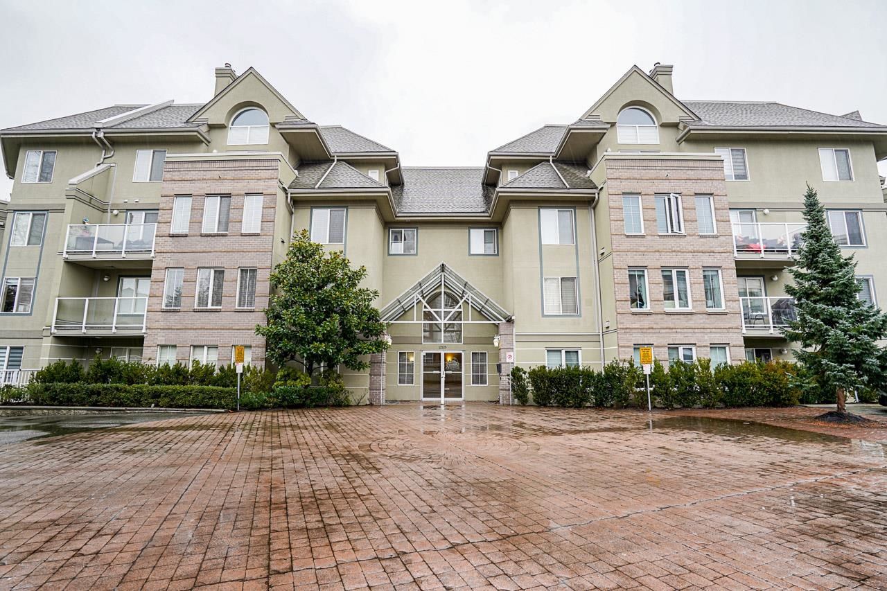 Main Photo: 309 12125 75A Avenue in Surrey: West Newton Condo for sale in "Strawberry Hills" : MLS®# R2634667