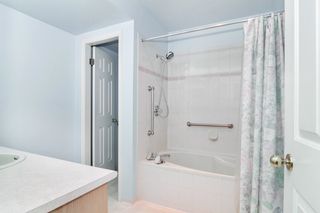 Photo 12: 70 8737 212 Street in Langley: Walnut Grove Townhouse for sale in "Chartwell Green" : MLS®# R2709715