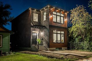 Photo 1: 1105 13th Street in Saskatoon: Varsity View Residential for sale : MLS®# SK903487