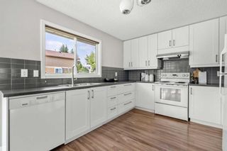 Photo 14: 4 Midpark Gardens SE in Calgary: Midnapore Semi Detached (Half Duplex) for sale : MLS®# A2071835