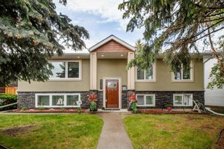 Photo 1: 6127 Longmoor Way SW in Calgary: Lakeview Detached for sale : MLS®# A1231829