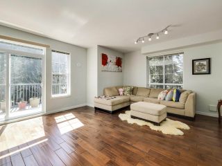 Photo 3: 16 2200 PANORAMA Drive in Port Moody: Heritage Woods PM Townhouse for sale in "Quest" : MLS®# R2564497