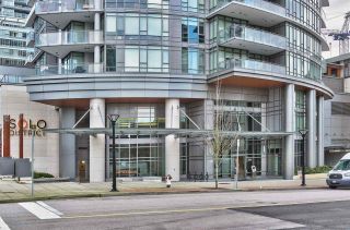Photo 13: 3305 2008 ROSSER Avenue in Burnaby: Brentwood Park Condo for sale in "Solo District" (Burnaby North)  : MLS®# R2420827