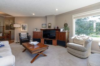 Photo 6: 4338 Harder Rd in Saanich: SW Royal Oak House for sale (Saanich West)  : MLS®# 878629