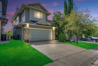 Photo 1: 511 Cresthaven Place SW in Calgary: Crestmont Detached for sale : MLS®# A2140637