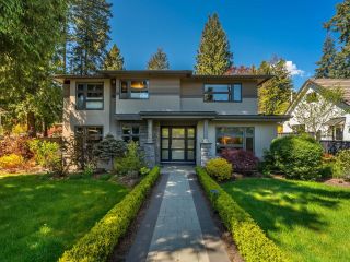 Photo 1: 2255 LLOYD Avenue in North Vancouver: Pemberton Heights House for sale : MLS®# R2879143