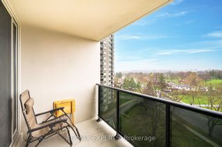 Photo 19: 703 530 Lolita Gardens in Mississauga: Mississauga Valleys Condo for sale : MLS®# W8254778