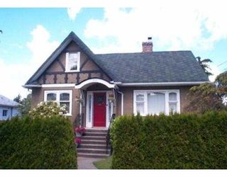 Photo 1: 929 HENLEY Street in New Westminster: West End NW House for sale : MLS®# V646184