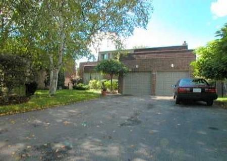 Main Photo: 36 Wootten Way North: Freehold for sale : MLS®# 987316
