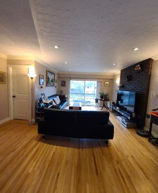 Photo 3: 2239 E 34TH Avenue in Vancouver: Victoria VE House for sale (Vancouver East)  : MLS®# R2651596