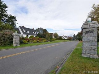 Photo 5: 2990 Rutland Rd in VICTORIA: OB Uplands House for sale (Oak Bay)  : MLS®# 719689