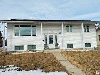 Photo 1: 10958 168A Avenue in Edmonton: Zone 27 House for sale : MLS®# E4333473
