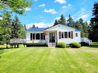 Photo 1: 4321 Scotsburn Road in Scotsburn: 108-Rural Pictou County Residential for sale (Northern Region)  : MLS®# 202316393