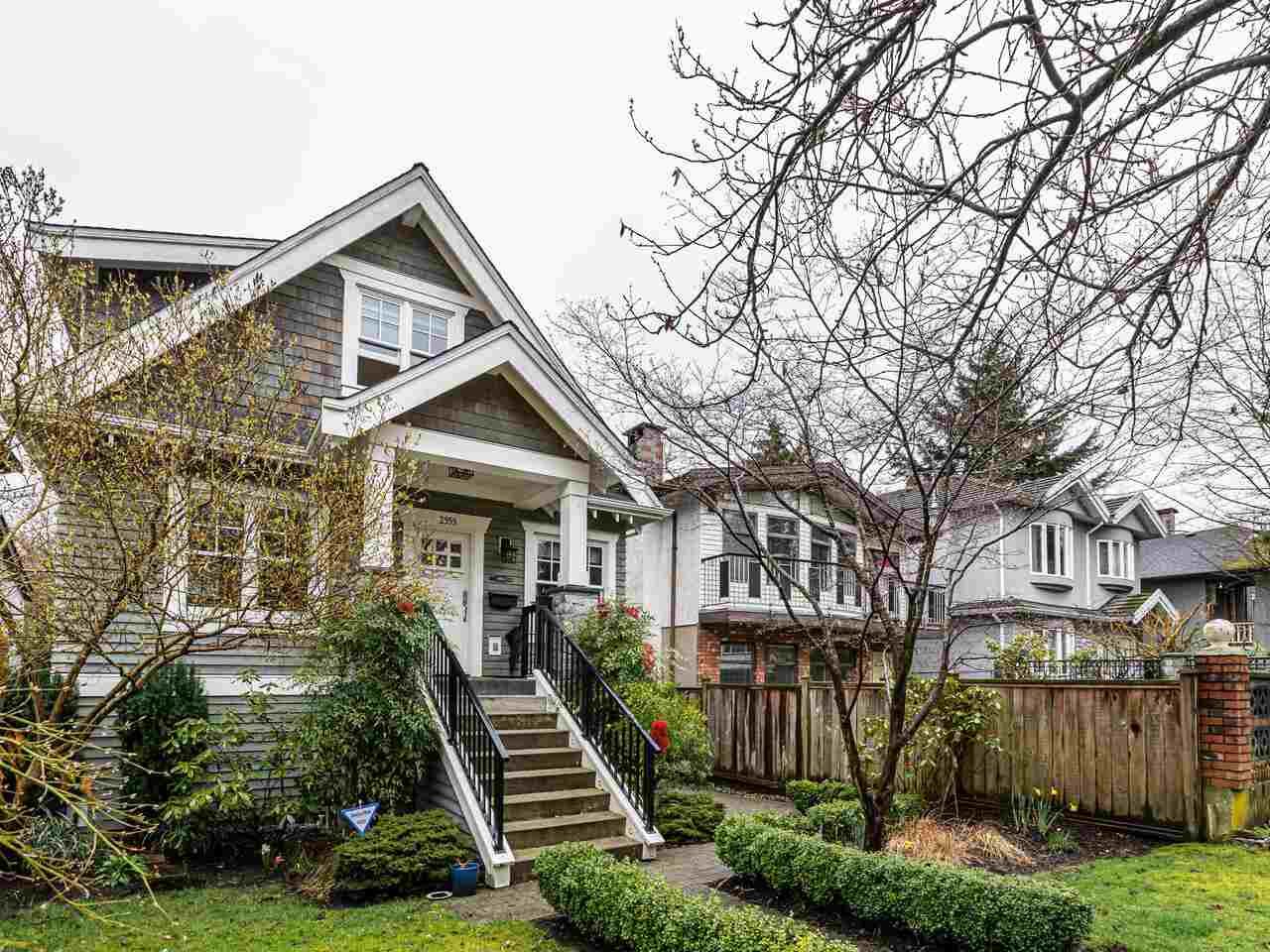 Main Photo: 2555 OXFORD Street in Vancouver: Hastings Sunrise House for sale (Vancouver East)  : MLS®# R2556739