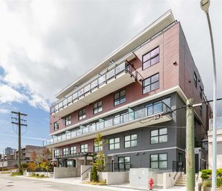 Photo 1: 508 218 CARNARVON Street in New Westminster: Downtown NW Condo for sale in "Irving Living" : MLS®# R2475825