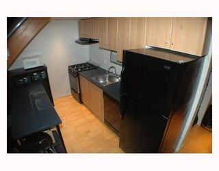 Photo 5: 713 933 SEYMOUR Street in Vancouver: Downtown VW Condo for sale in "THE SPOT" (Vancouver West)  : MLS®# V794826