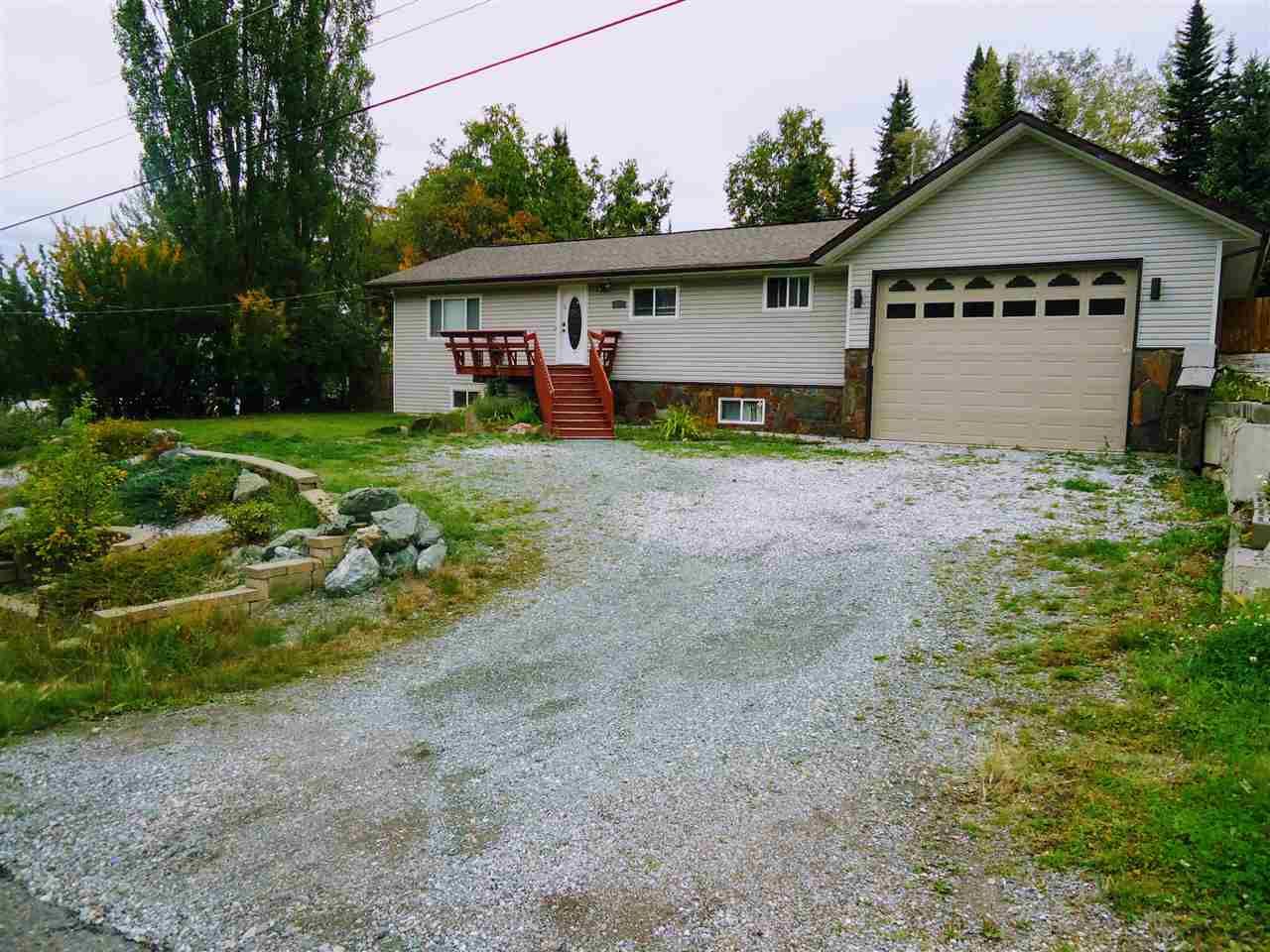 Main Photo: 7200 BEAR Road in Prince George: Lafreniere House for sale (PG City South (Zone 74))  : MLS®# R2403913