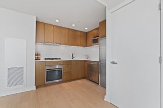 Photo 7: 2107 1372 SEYMOUR Street in Vancouver: Downtown VW Condo for sale in "The Mark" (Vancouver West)  : MLS®# R2879385
