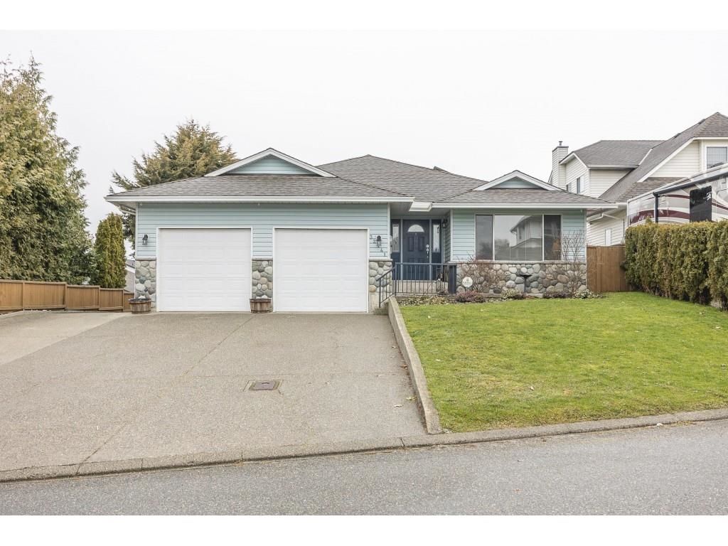 Main Photo: 32141 BALFOUR Drive in Abbotsford: Abbotsford West House for sale : MLS®# R2648532