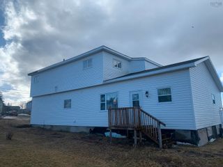 Photo 1: 1061 May Street in Scotchtown: 204-New Waterford Residential for sale (Cape Breton)  : MLS®# 202406301