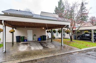 Photo 2: 91 3030 TRETHEWEY Street in Abbotsford: Abbotsford West Townhouse for sale in "CLEARBROOK VILLAGE" : MLS®# R2622833