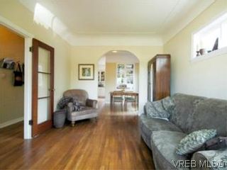 Photo 5: 1315 Balmoral Rd in VICTORIA: Vi Fernwood House for sale (Victoria)  : MLS®# 504233