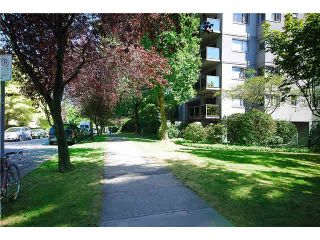 Photo 15: 701 1166 W 11TH Avenue in Vancouver: Fairview VW Condo for sale in "WESTVIEW PLACE" (Vancouver West)  : MLS®# V1137877