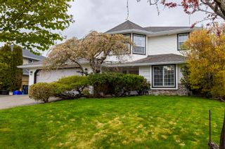 Photo 1: 26997 24A Avenue in Langley: Aldergrove Langley House for sale : MLS®# R2870391