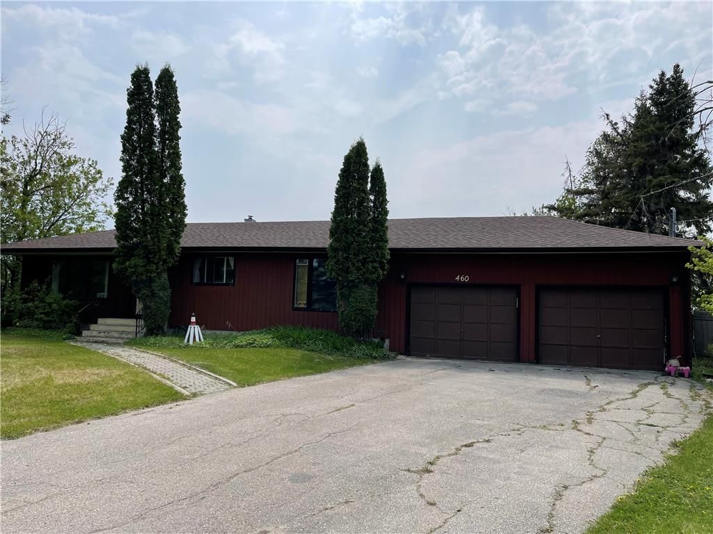 Main Photo: 460 Almey Avenue in Winnipeg: Starlite Village Residential for sale (3K)  : MLS®# 202316157