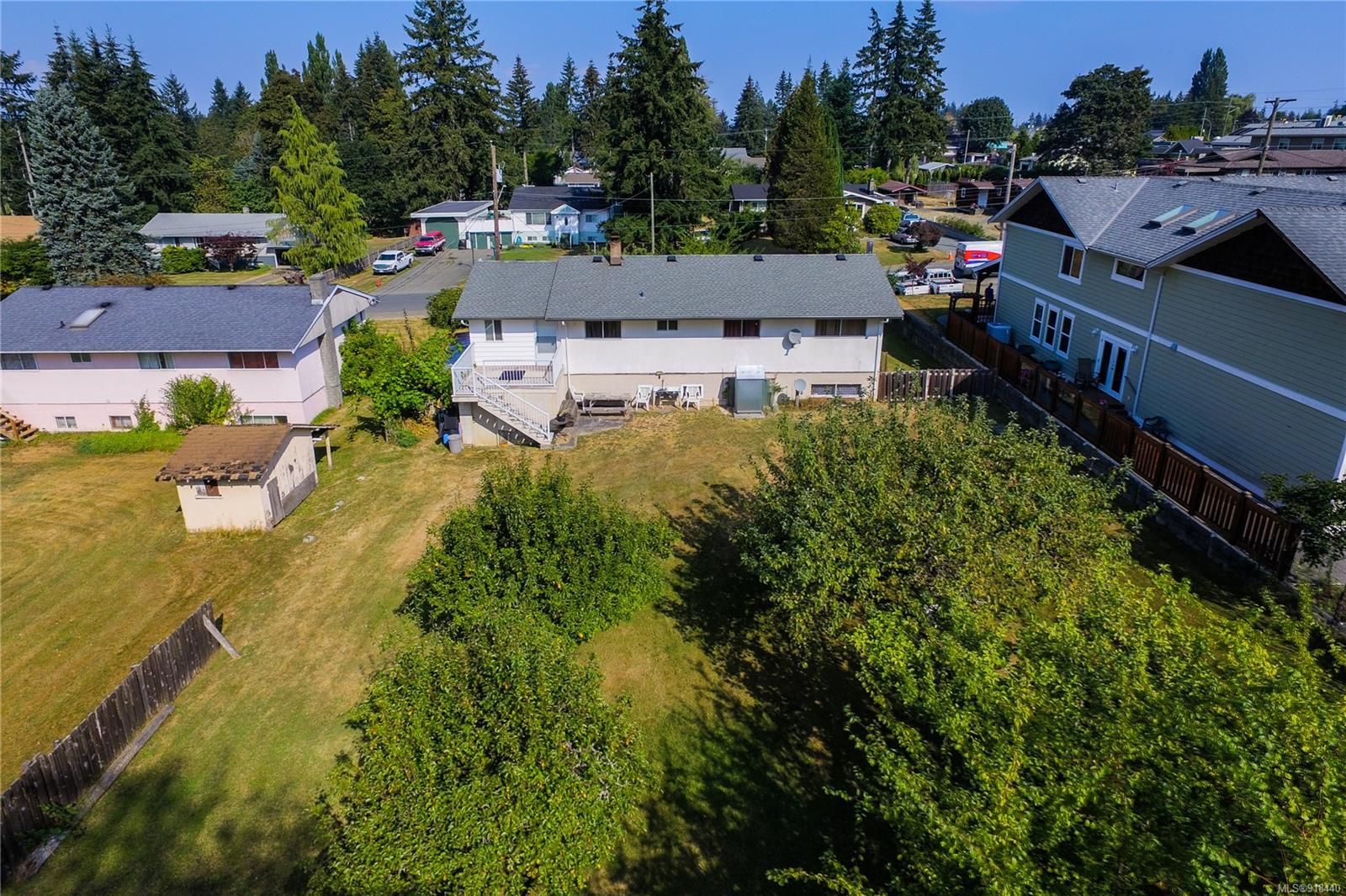 Main Photo: 741 Nicholls Rd in Campbell River: CR Campbell River Central House for sale : MLS®# 918440
