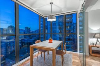 Photo 6: 1606 1003 PACIFIC Street in Vancouver: West End VW Condo for sale in "Seastar" (Vancouver West)  : MLS®# R2269056