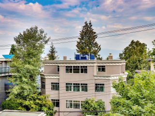 Photo 11: 403 2445 W 3RD Avenue in Vancouver: Kitsilano Condo for sale (Vancouver West)  : MLS®# R2723281