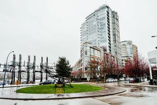 Photo 1: 303 1228 MARINASIDE Crescent in Vancouver: Yaletown Condo for sale in "CRESTMARK II" (Vancouver West)  : MLS®# R2785720