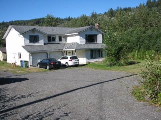 Main Photo: 37633 DAWSON Road in Abbotsford: Sumas Mountain House for sale : MLS®# R2716226