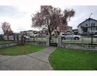 Photo 8: 3403 E 26TH Avenue in Vancouver: Renfrew Heights House for sale (Vancouver East)  : MLS®# V762323