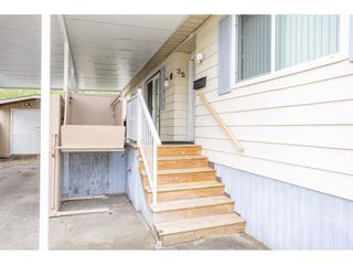 Photo 4: 35 3300 HORN Street in Abbotsford: Central Abbotsford Manufactured Home for sale in "Georgian Park" : MLS®# R2702384