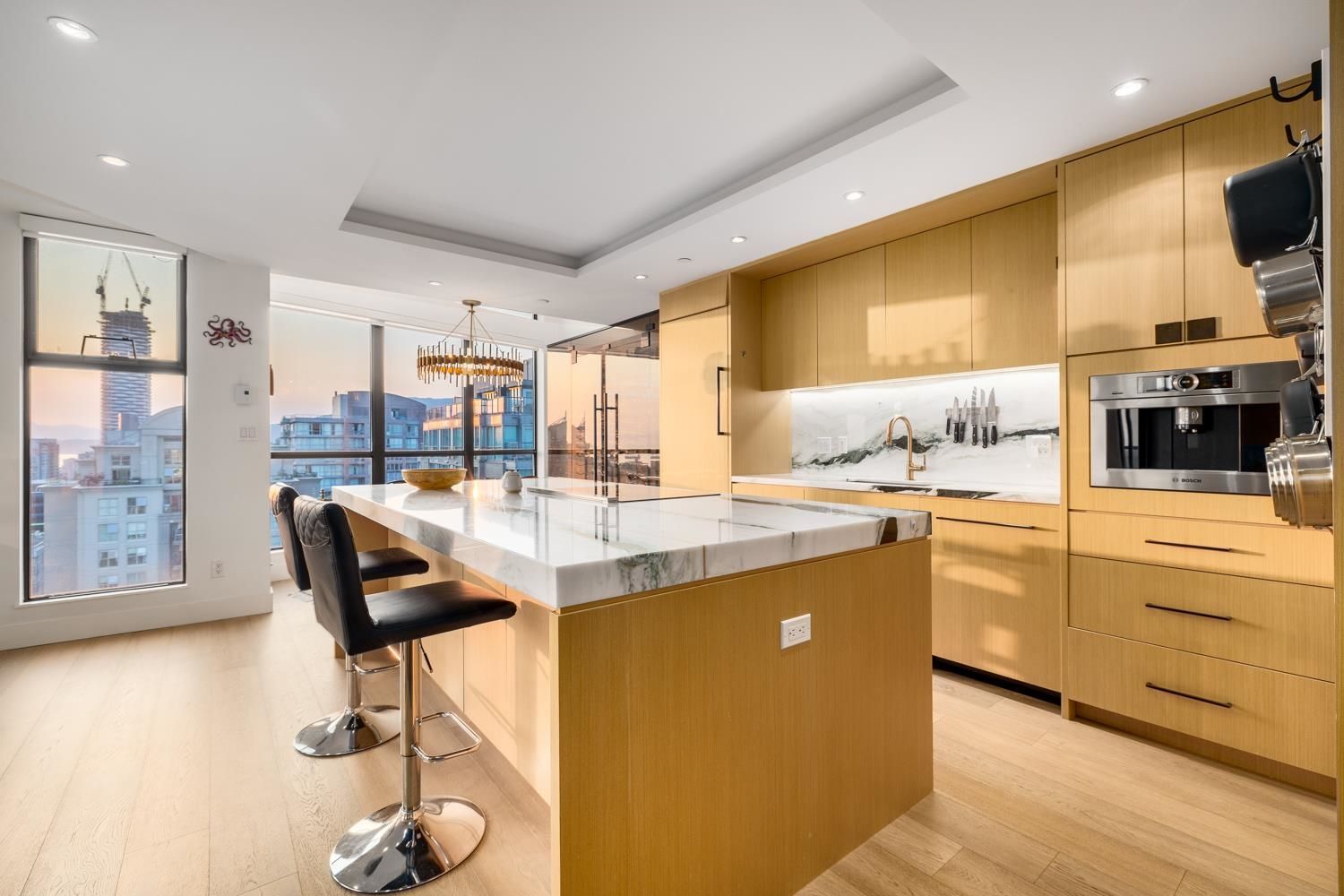 Main Photo: 3604 939 HOMER Street in Vancouver: Yaletown Condo for sale in "THE PINNACLE" (Vancouver West)  : MLS®# R2780987