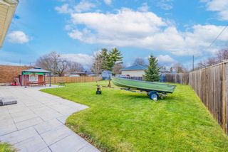 Photo 5: 574 Olive Avenue in Oshawa: Donevan House (Bungalow) for sale : MLS®# E5843527