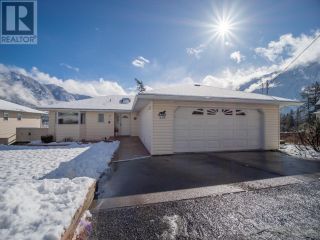 Photo 1: 538 COLUMBIA STREET in Lillooet: House for sale : MLS®# 176980