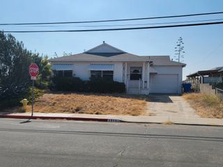 Photo 3: SAN DIEGO House for sale : 3 bedrooms : 2035 39th St.