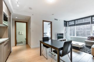 Photo 10: 827 68 SMITHE Street in Vancouver: Downtown VW Condo for sale in "ONE PACIFIC" (Vancouver West)  : MLS®# R2626404