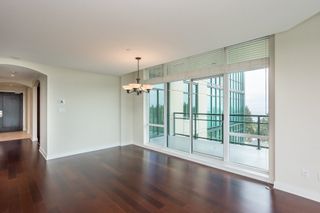 Photo 10: 803 14824 NORTH BLUFF Road: White Rock Condo for sale in "BELAIRE" (South Surrey White Rock)  : MLS®# R2693325