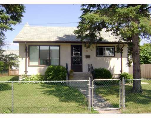 Main Photo: 631 MARTIN Avenue East in WINNIPEG: East Kildonan Residential for sale (North East Winnipeg)  : MLS®# 2914073