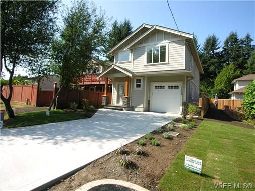 Main Photo: 2302 Belair Rd in VICTORIA: La Thetis Heights House for sale (Langford)  : MLS®# 675150