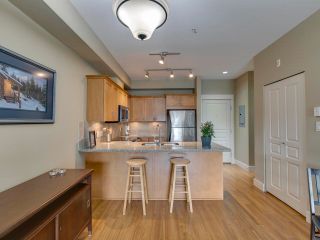Photo 9: 216 1336 MAIN Street in Squamish: Downtown SQ Condo for sale in "ARTISAN" : MLS®# R2724187